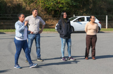 Ação do Sindicato na Foxconn cobra melhoria nos ônibus fretados