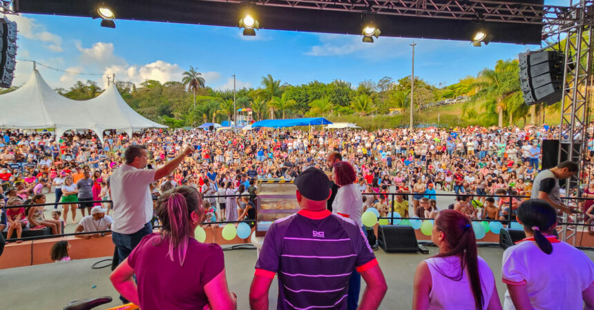 Linda festa das crianças dos Metalúrgicos reúne 12 mil pessoas no Clube de Campo