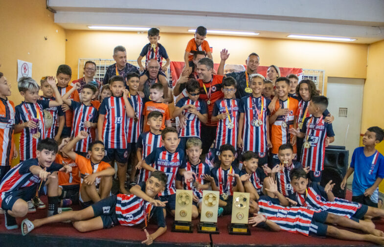 Metalúrgicos conquistam título inédito no Futsal: campeões do Torneio União de Clube